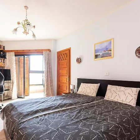 Luxurioeses Mit Zwei Balkonen Und Meerblick, Langzeitmiete Moeglich Apartment