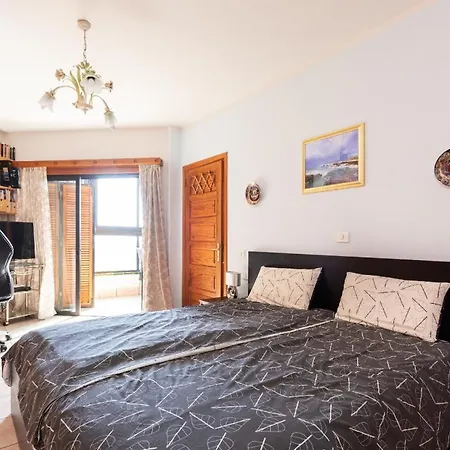 Luxurioeses Mit Zwei Balkonen Und Meerblick, Langzeitmiete Moeglich Apartment