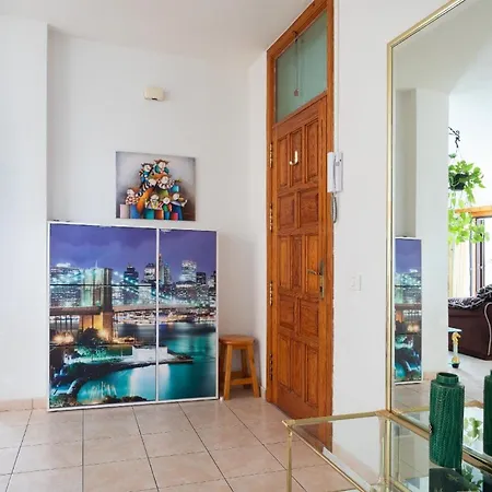 Luxurioeses Mit Zwei Balkonen Und Meerblick, Langzeitmiete Moeglich