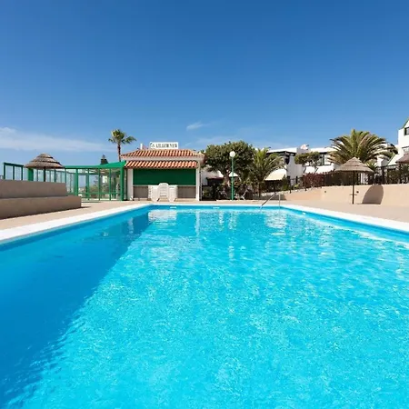 Apartment Luxurioeses Mit Zwei Balkonen Und Meerblick, Langzeitmiete Moeglich *